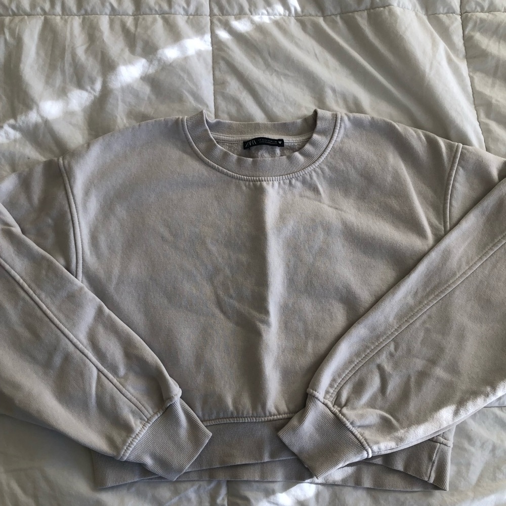 ZARA cropped crew neck sweater Beige Size small